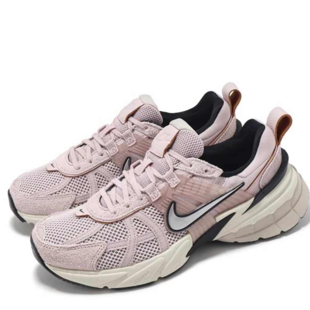 Nike V2K Run violet color